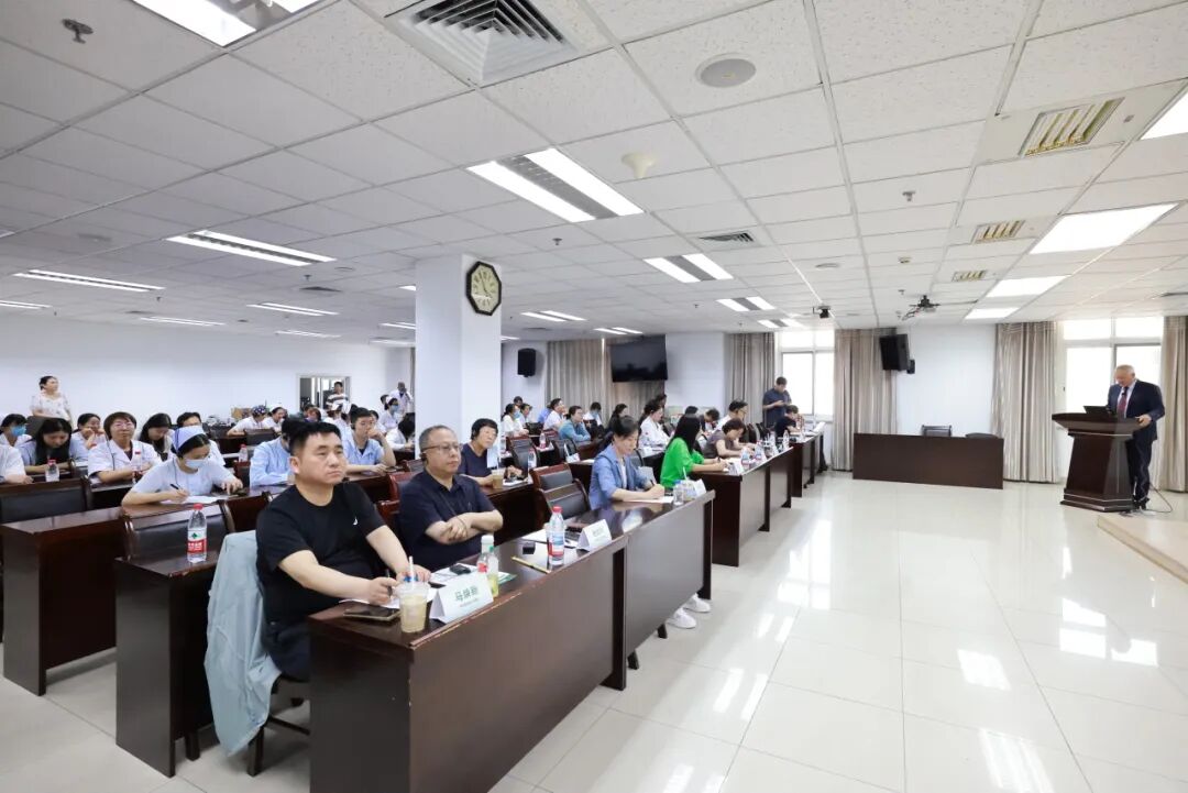 北大医疗海洋石油医院成功举办“前沿肾话·国际视野下的慢性肾脏病2030愿景”研讨会
