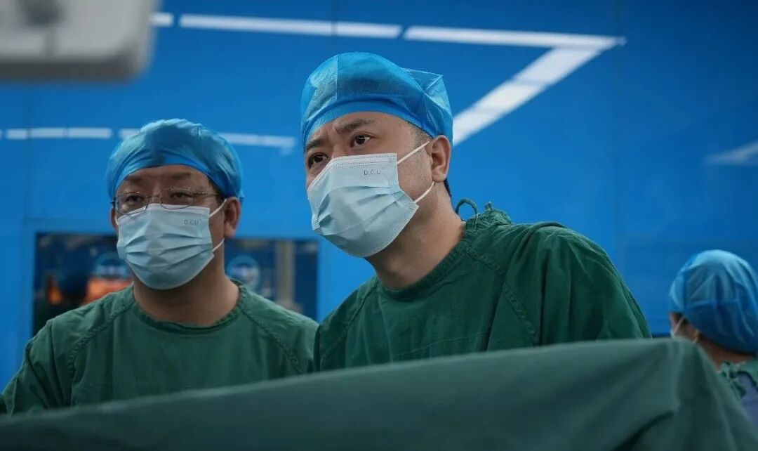 反复高热寒战 | 国文医院精准处置重度感染、腹腔粘连复杂胆囊患者