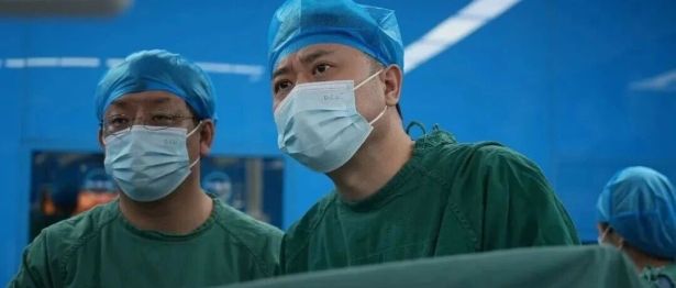 反复高热寒战 | 国文医院精准处置重度感染、腹腔粘连复杂胆囊患者