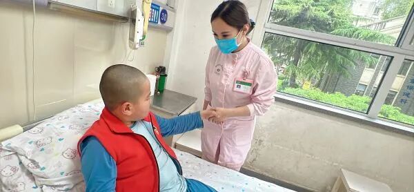 仁心手记 | 儿科病房里的人文守护