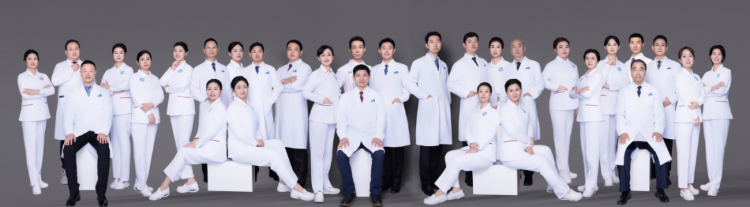 超高龄老人同时患上两种急腹症?我院成功为百岁老人微创完成胆囊 + 阑尾手术