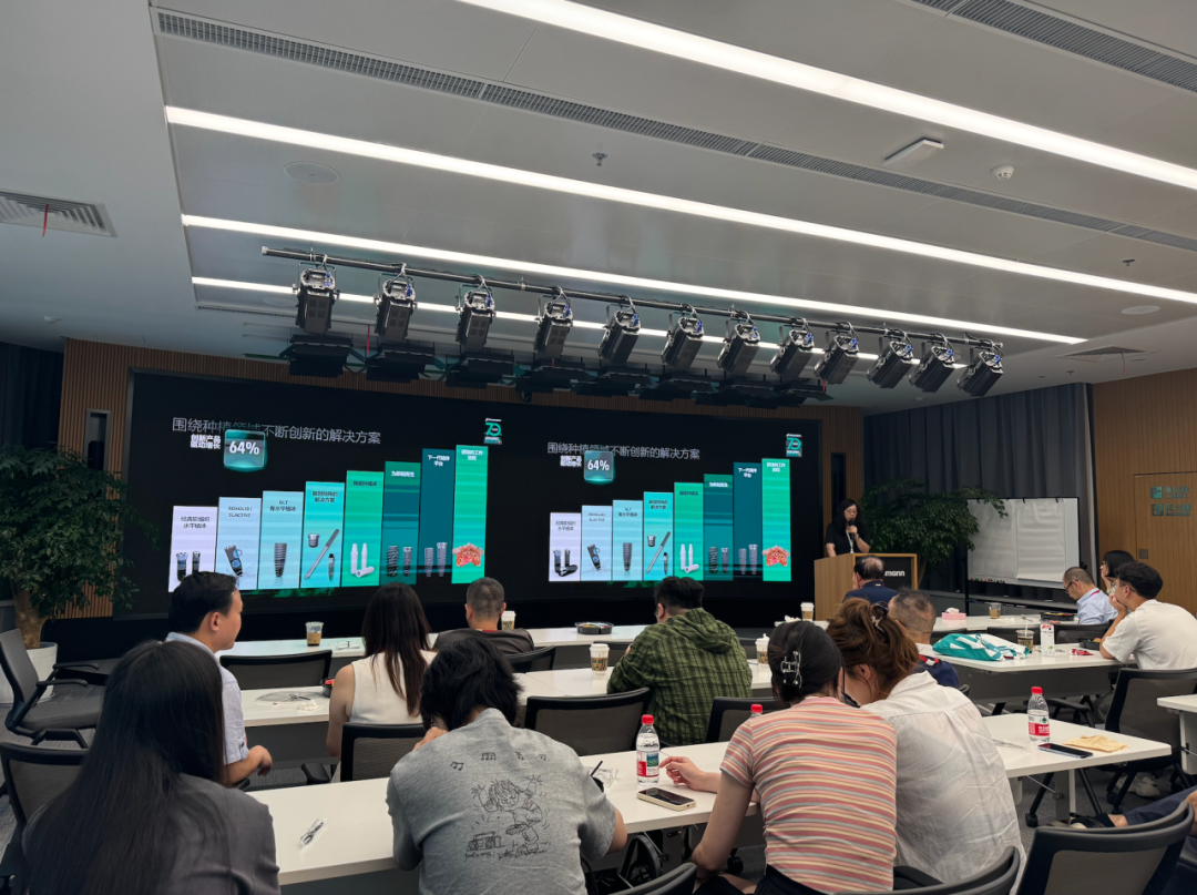 探秘智造,共筑未来|瑞尔华东医生团队参访士卓曼上海智能化种植体工厂