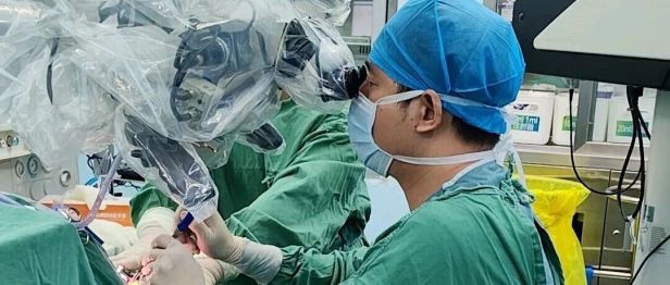 七年“面具”人生终落幕！面肌痉挛患者的重生之路