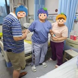 老年人粗隆间骨折：别再“躺养伤”，术后早下地是救命关键！