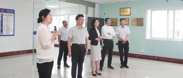 复旦大学周兆才教授、清华大学董忠军教授、南京鼓楼医院魏嘉教授来院开展科研合作调研与学术交流