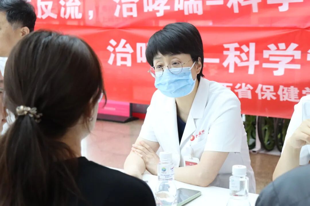 西安高新医院成功举办第九届全国胃食管反流病宣传周大型义诊活动