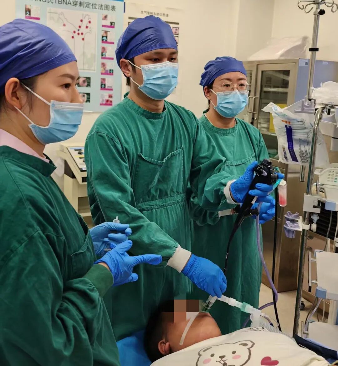 13岁，120公斤，一口蛋糕后差点要了命