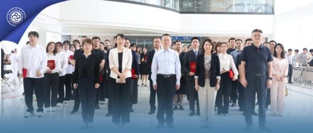 深耕杏坛传薪火 笃行匠心育新人——西安市第三医院开展第42个教师节系列庆祝活动