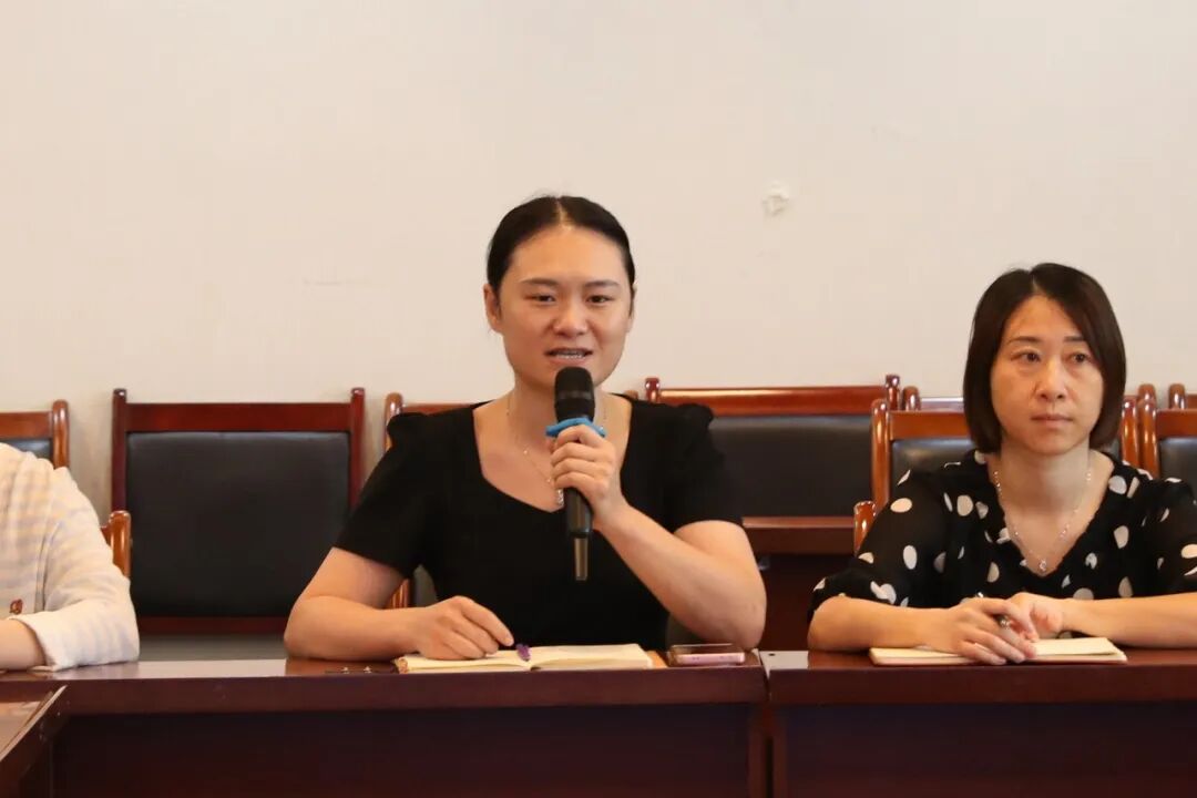 守医者初心,传师者薪火——金堂县第一人民医院召开教师座谈会