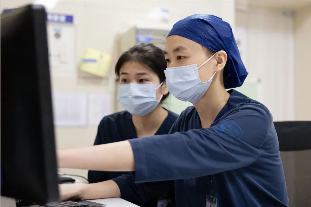 这群“老师”很特别!教师节,走进大学附属医院的“双料”园丁