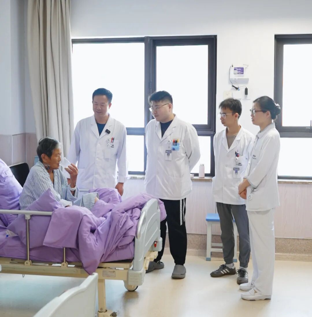 从"被判放弃"到自主进食——苏州明基医院胃肠外科团队:高龄不是手术禁区,精准微创可以破局