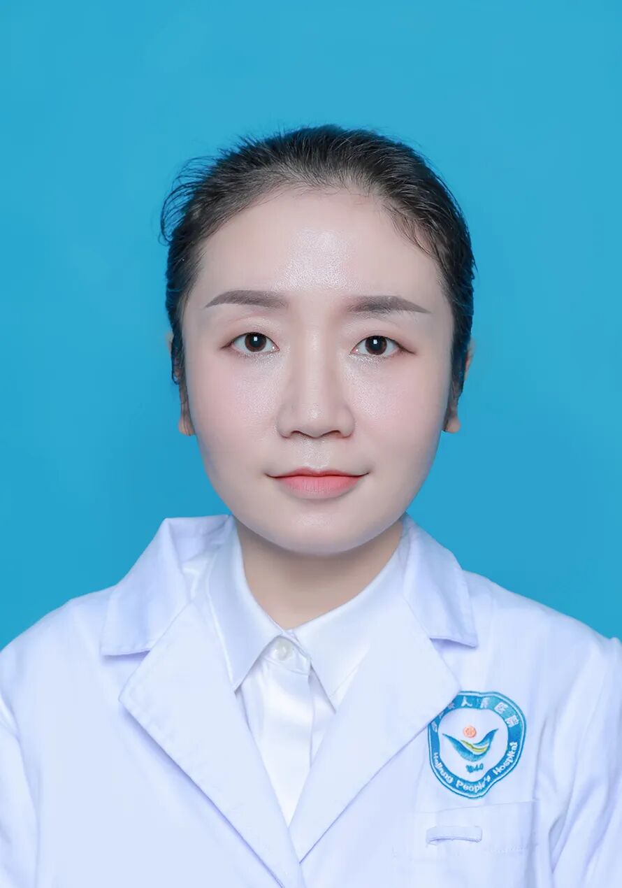 【人医榜样】中西兼修守康复 仁心笃行践初心——记合江县人民医院2026年度十佳医师裴丽