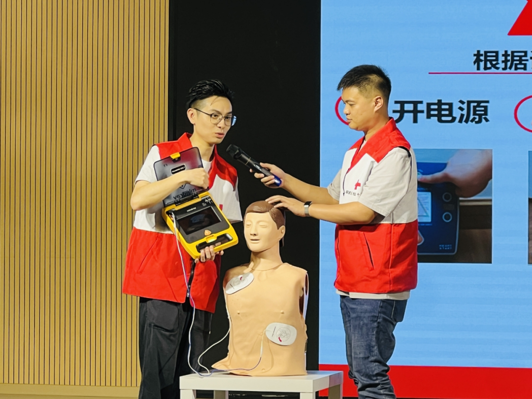 【教师节特辑②】如何点亮那盏温暖的灯?“优秀护理实践教师”用行动说出答案