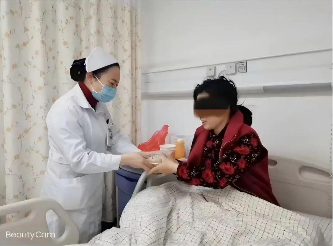 一支部一品牌 | 妇科党支部:“医”心向党,“妇”出行动