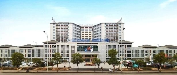 市级优质医疗资源下沉惠民生｜重庆8名市聘县用医疗专家进驻重庆大学黔江医院