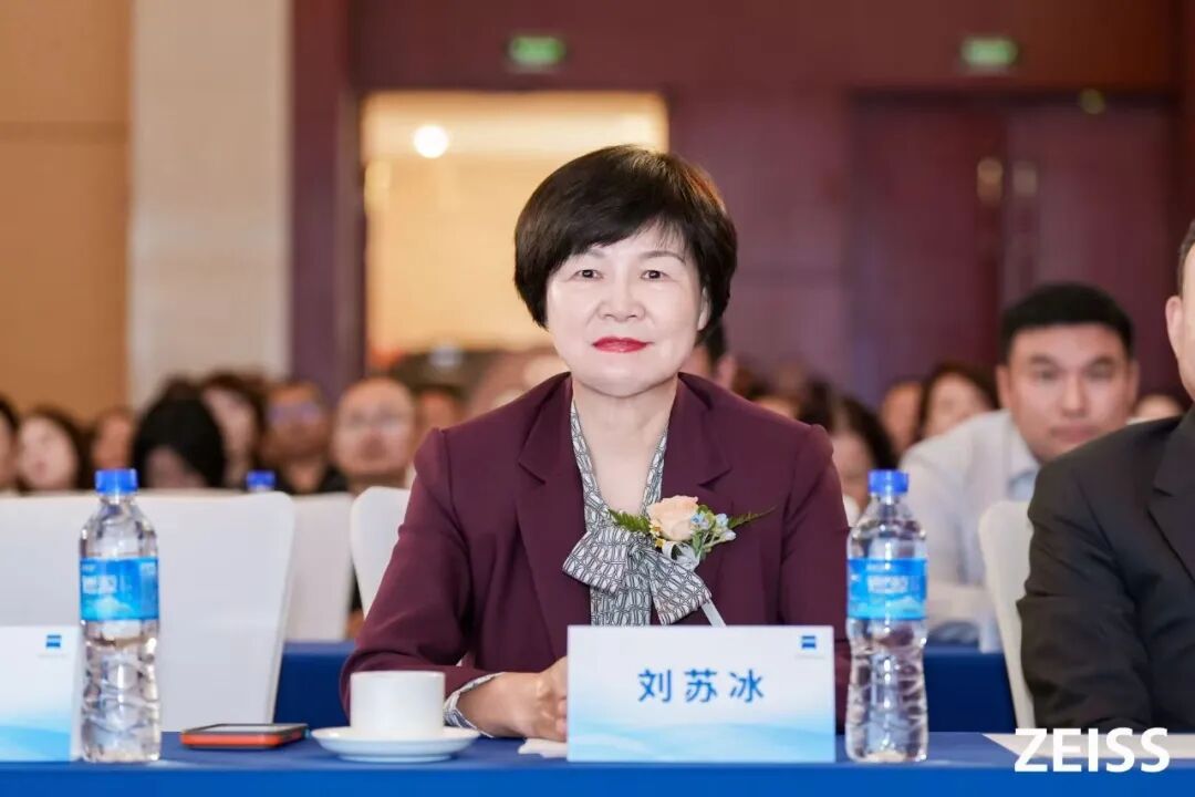 CCOS 2026 | 郑州视光眼科医院医生团队积极参加第三十次眼科学术大会交流学习!