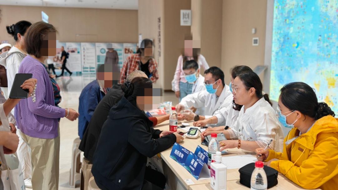 我院成功举办2026年世界药师日安全用药系列活动 ——“药”您健康，药师在您身边
