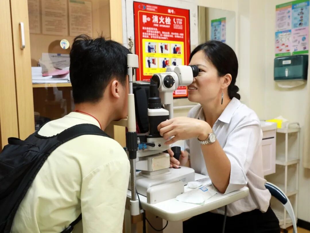 美国杜克大学小儿眼科专家到访我院开展深度学术交流