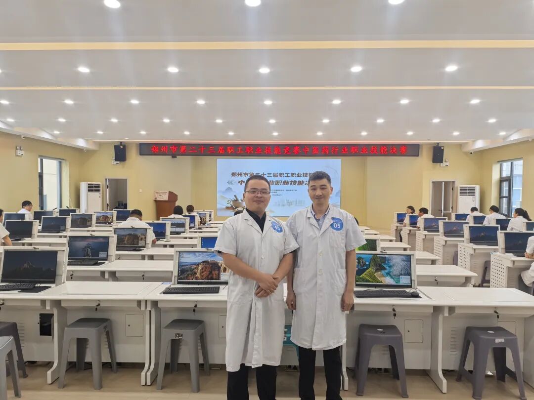 喜报|以赛促学、技展芳华!李行春、白东琴、司坤鹏在市级中医药技能大赛再创佳绩!