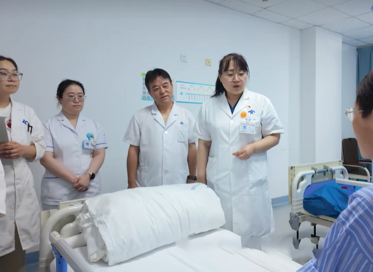 建功立业在东院 | 高巍：破局突围守底线 从临床医者到院区管理者
