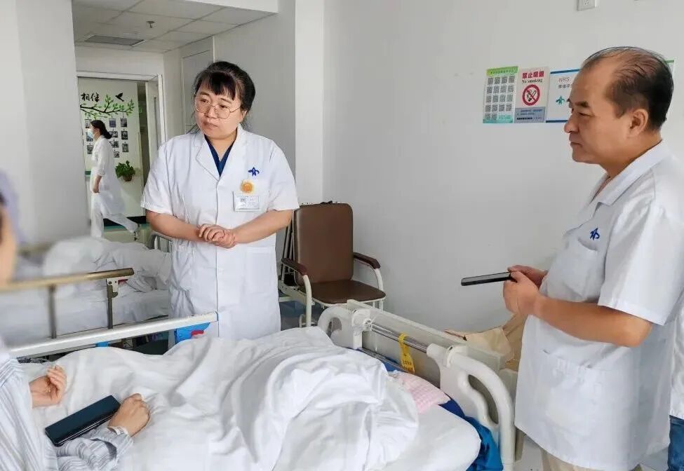 建功立业在东院 | 高巍：破局突围守底线 从临床医者到院区管理者