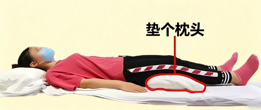 原来一个人睡觉需要2个枕头！医生：一个用来枕头，另一个用来……