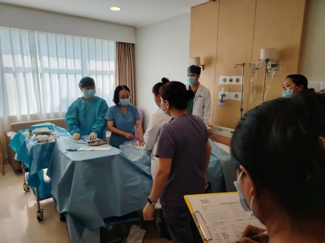 分秒必争护母婴平安 ——北京明德医院开展产科危重患者抢救联合演练