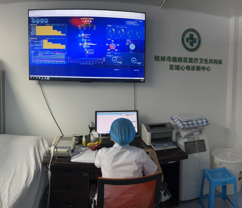 一支部一品牌|行政第四党支部:仁泽四方·医路先锋
