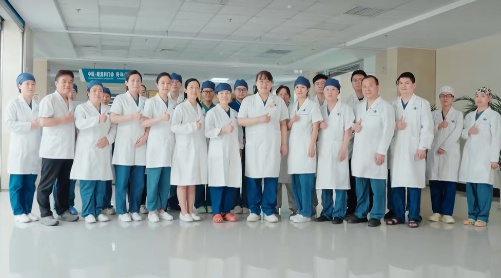 建功立业在东院 | 高巍：破局突围守底线 从临床医者到院区管理者