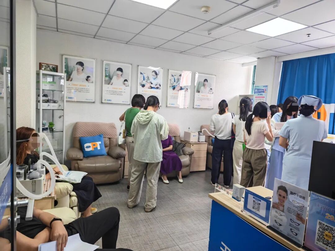 武汉普瑞眼科医院积极参加2026年武汉市“服务百姓健康行动”大型义诊活动