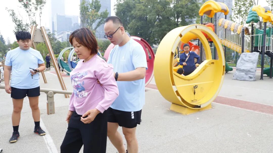让运动成为普惠良药!西安高新医院「康跑荟」公益跑团成立,把康复从诊室延伸到跑道