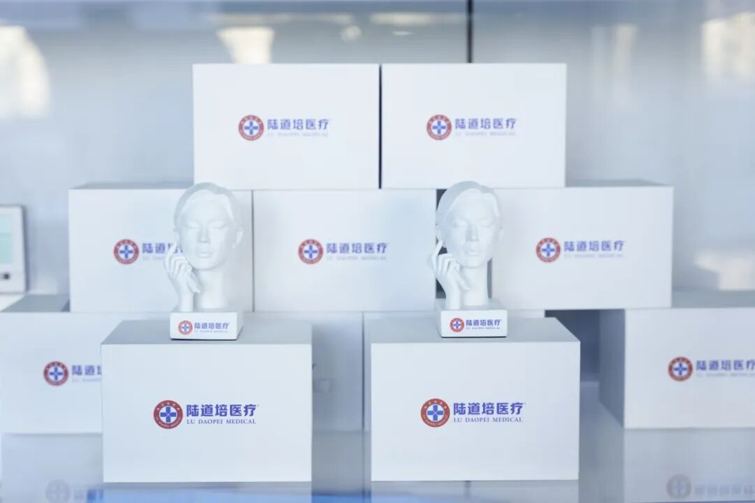 一隅港湾,予光予暖,“培你文创”在燕达陆道培医院与您相遇