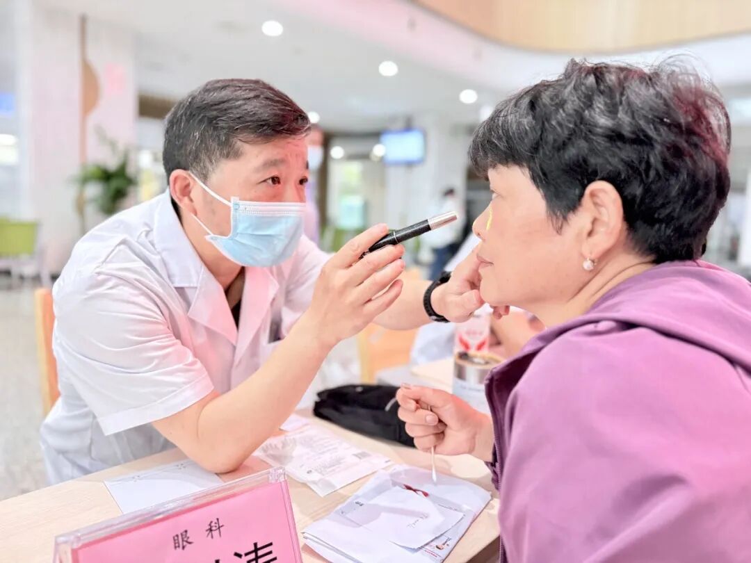 九秩薪火传基层：省市专家句容开展惠民义诊