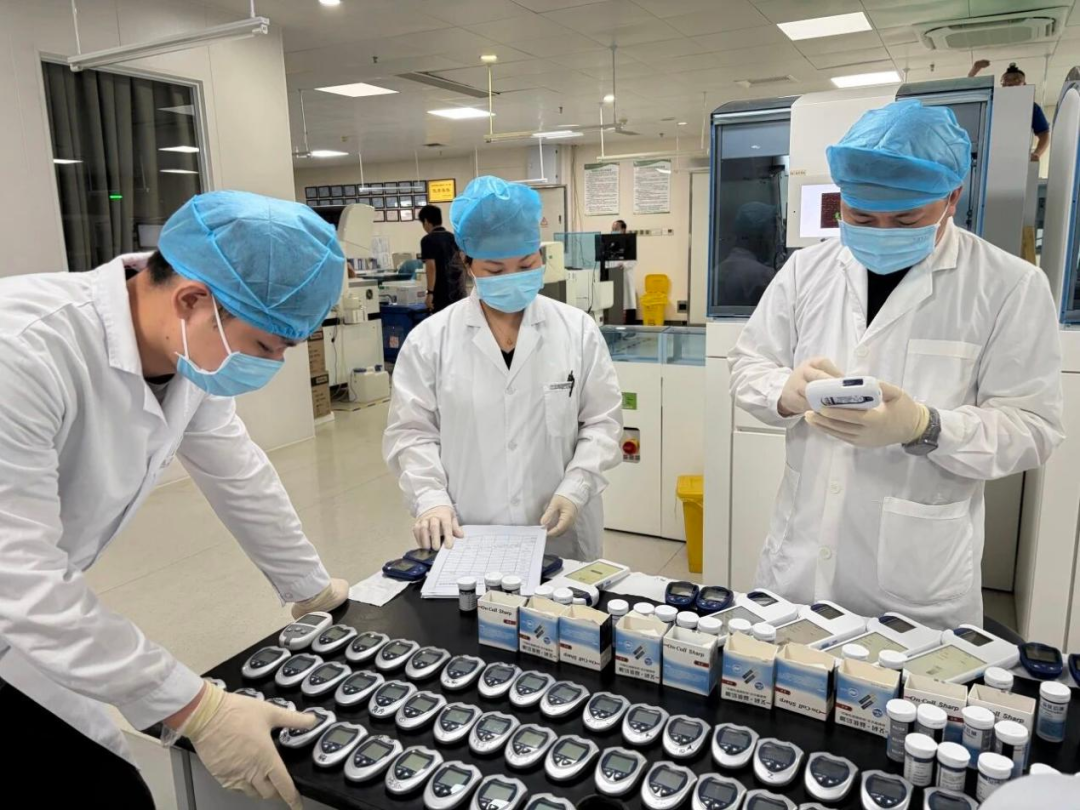 一支部一品牌 | 中心实验室 、检验科党支部:检行先锋,党心为民