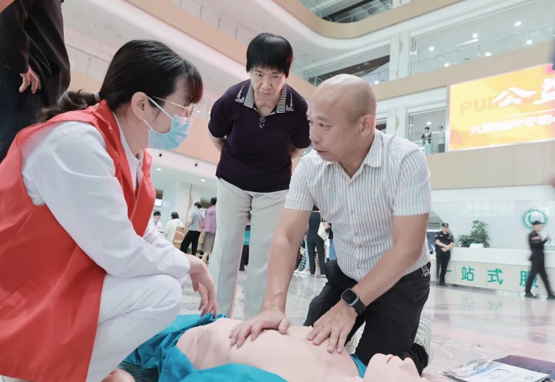 九秩薪火传基层：省市专家句容开展惠民义诊