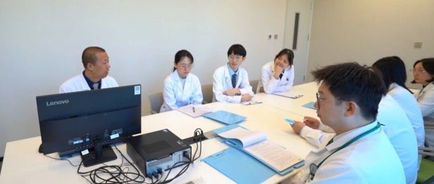 床旁 CRRT + 动静脉内瘘成形术 | 国文医院救治合并多系统危象终末期肾病患者
