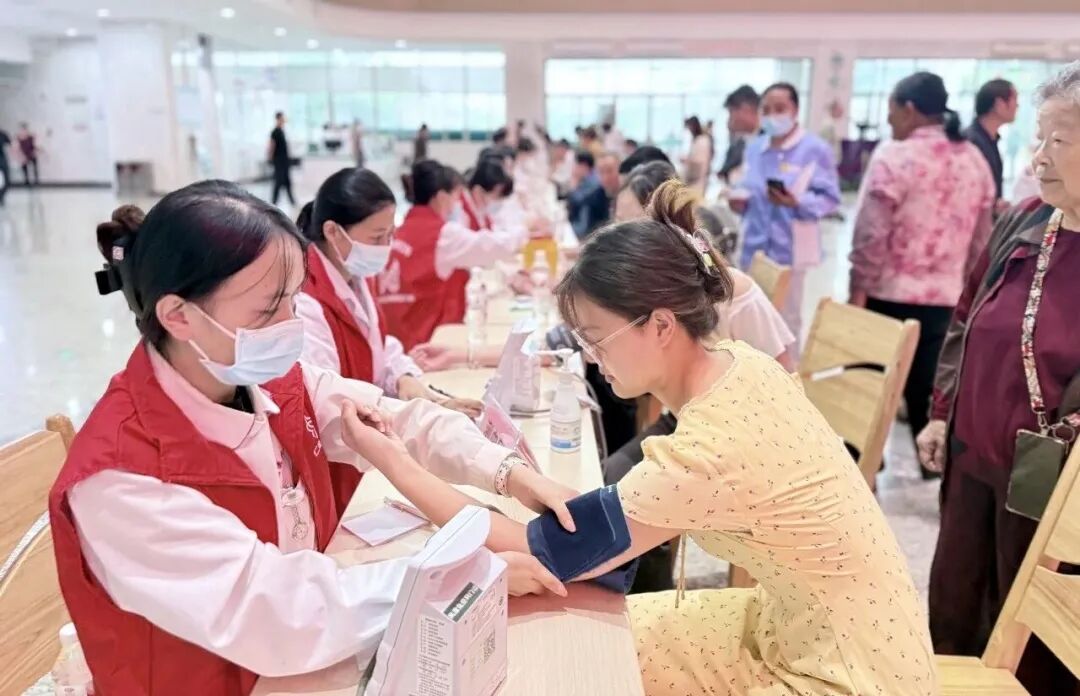 九秩薪火传基层：省市专家句容开展惠民义诊