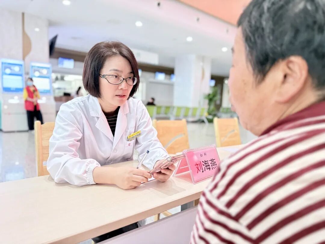 九秩薪火传基层：省市专家句容开展惠民义诊