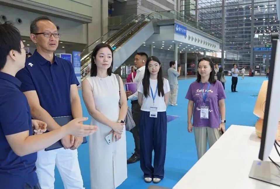 AI替你跑腿，“会呼吸”的人工骨？港大深圳医院“炸场”2026深圳医械展