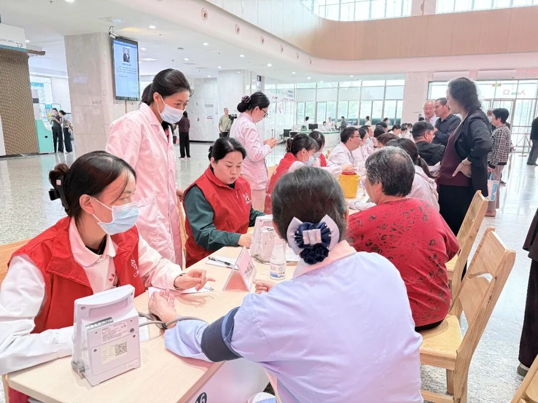 九秩薪火传基层：省市专家句容开展惠民义诊