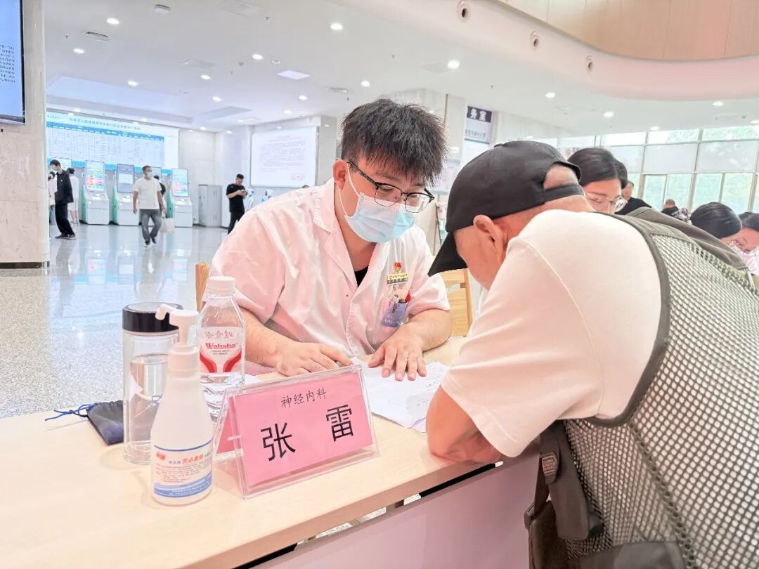 九秩薪火传基层：省市专家句容开展惠民义诊