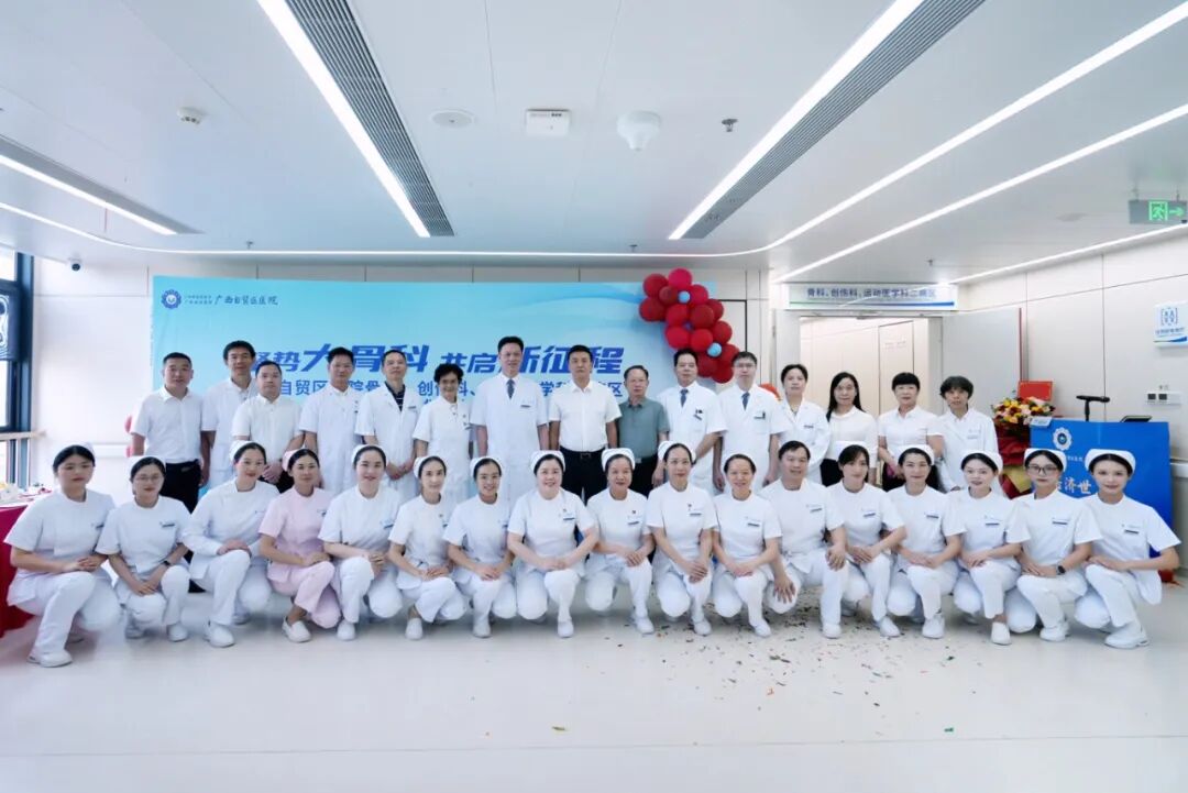 从积水潭医院的求学者,到骨科运动医学的领军人:他用一本专著书写“传承”