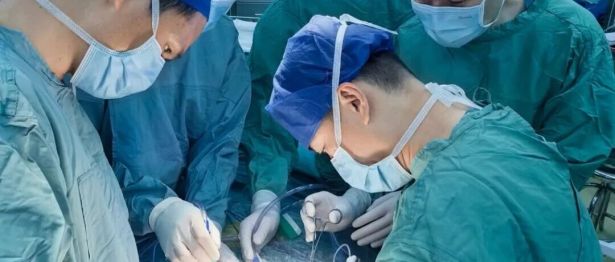 学科共建｜徐州仁慈医院方杰主任团队联合刘宾教授完成多例产后腹壁整形手术