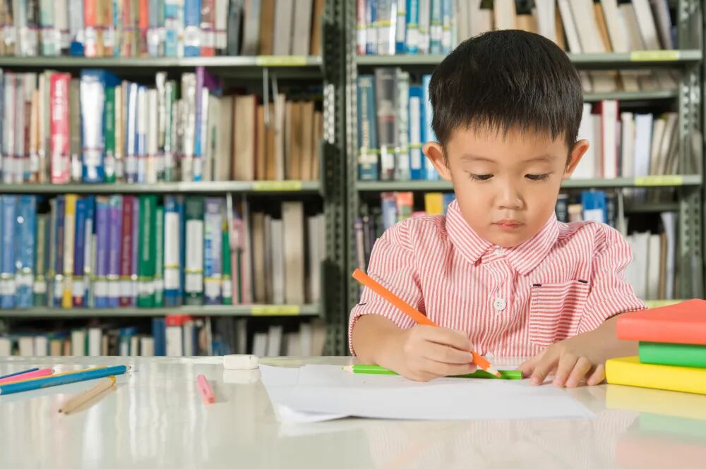 孩子说“我不想上学”,他可能正在向你求救