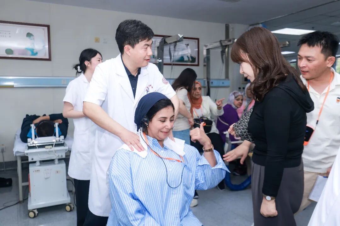 感受中医魅力 促进文明互鉴——埃及中央组织和行政事务局研修班参访西安市中医医院