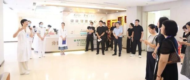 媒体聚焦丨看病更舒心、就医更便捷！羊城晚报“融媒体佛山行”走进我院，看见“百千万工程”的健康答卷