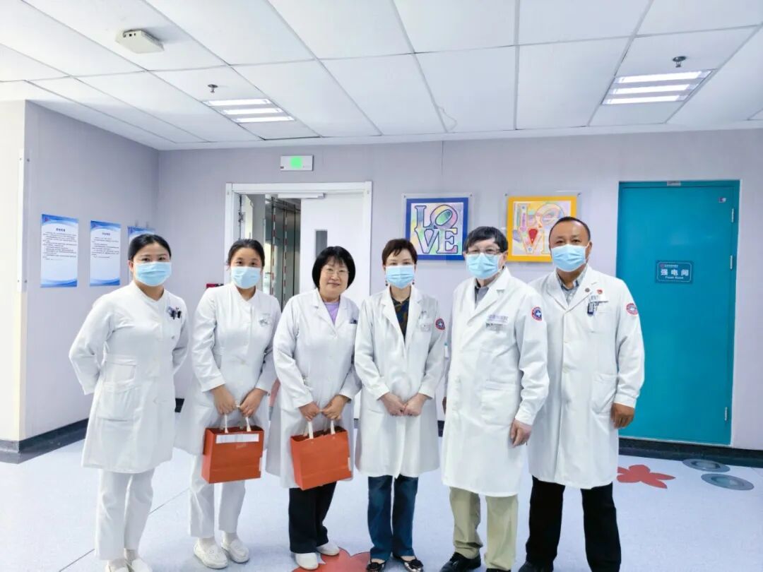 北京陆道培医院开展安全巡查及慰问：节前巡查筑防线，双节慰问暖人心