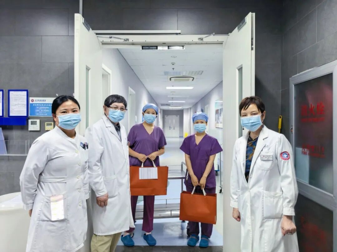 北京陆道培医院开展安全巡查及慰问：节前巡查筑防线，双节慰问暖人心