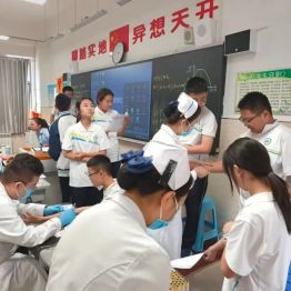 【暖心入校园 健康护成长】健康管理中心上门体检，护航学子新学期