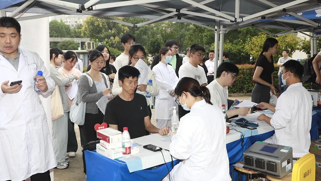热血赴约!长江新区首个爱心献血屋在湖北省第三人民医院阳逻院区正式启用